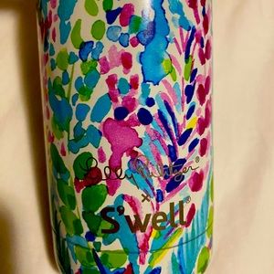 Lilly Pulitzer x Swell Waterbottle